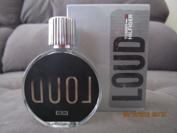 LOUD Tommy Hilfiger Eau de Toilette Masculino 25 ml